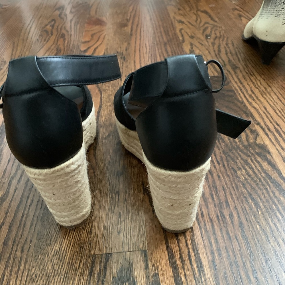 Black wedge platform sandals